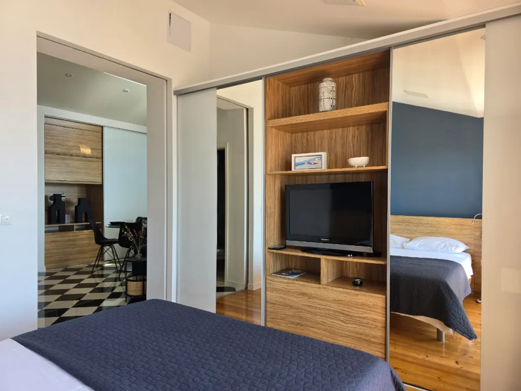 1 bedroom de luxe apartment no. 1 01