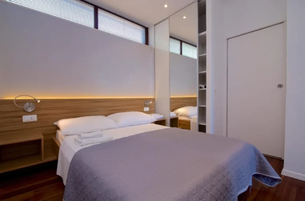 studio de luxe apartment no. 4 01